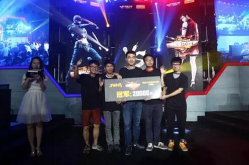 刻的冷静应 刻的冷静应