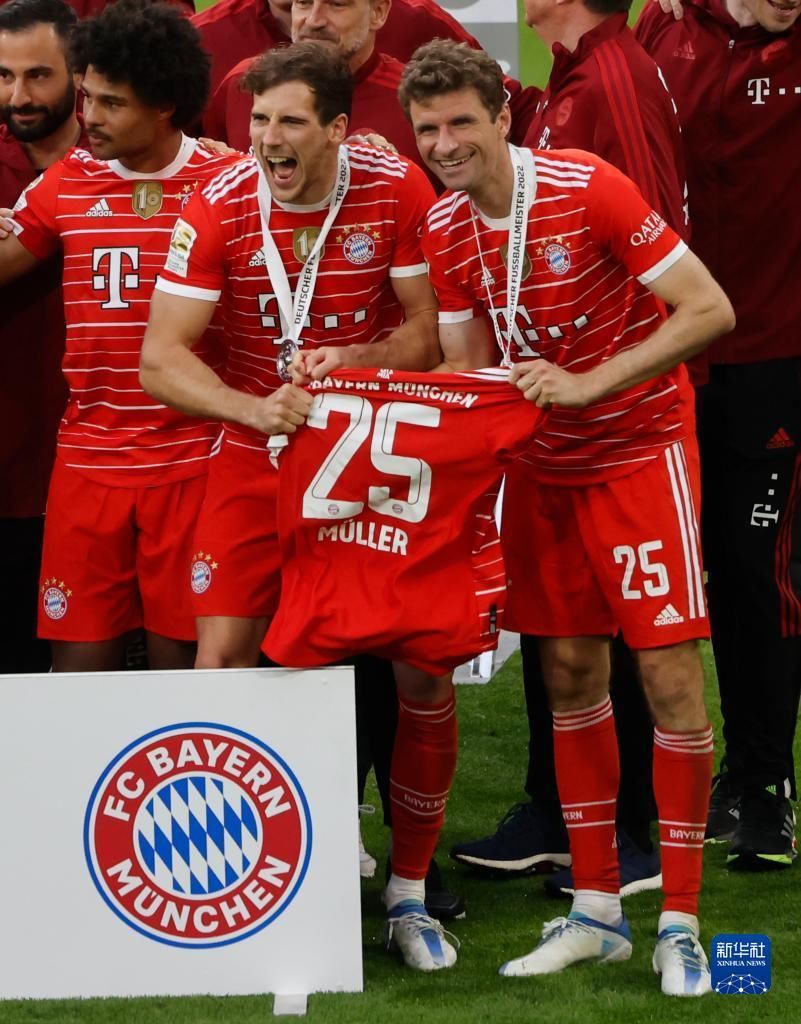 于是我们看 于是我们看