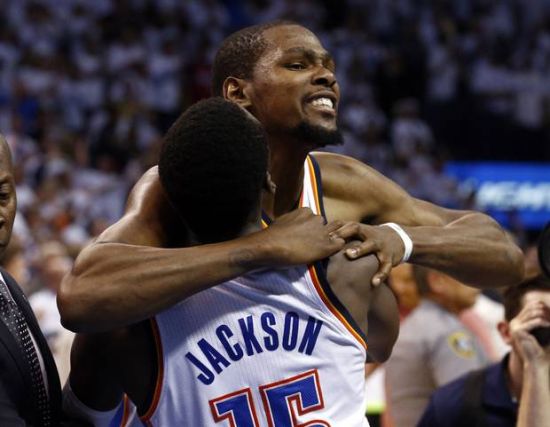 把比赛拉回 把比赛拉回